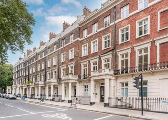 Beautiful Refurbished 2Bed2Bath Next To Hyde Park
