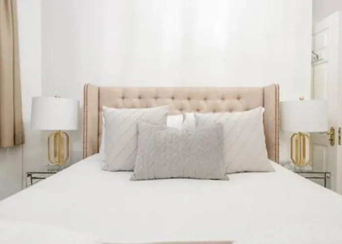 Beautiful Refurbished 2Bed2Bath Next To Hyde Park